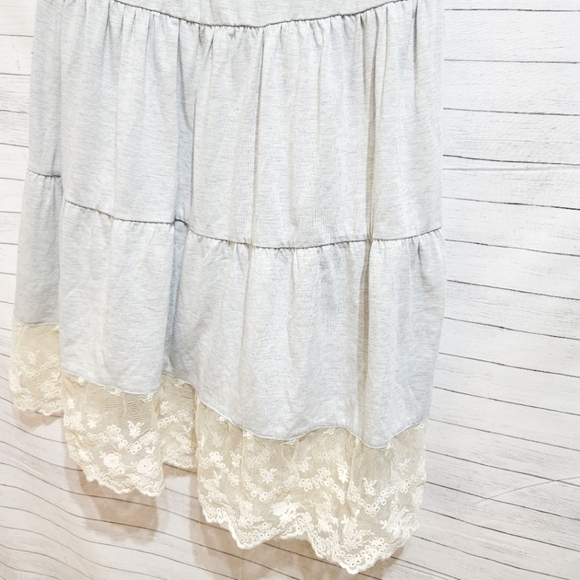 UMGEE GRAY SLEEVELESS TIERED DRESS, W LACE TRIM DETAIL, SZ SMALL - Picture 3 of 8